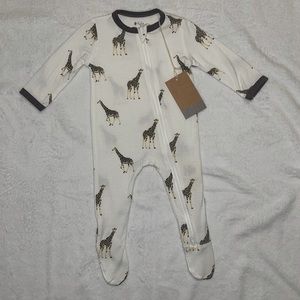 Kyte Baby Footie Giraffe Print Grey 3-6 mos